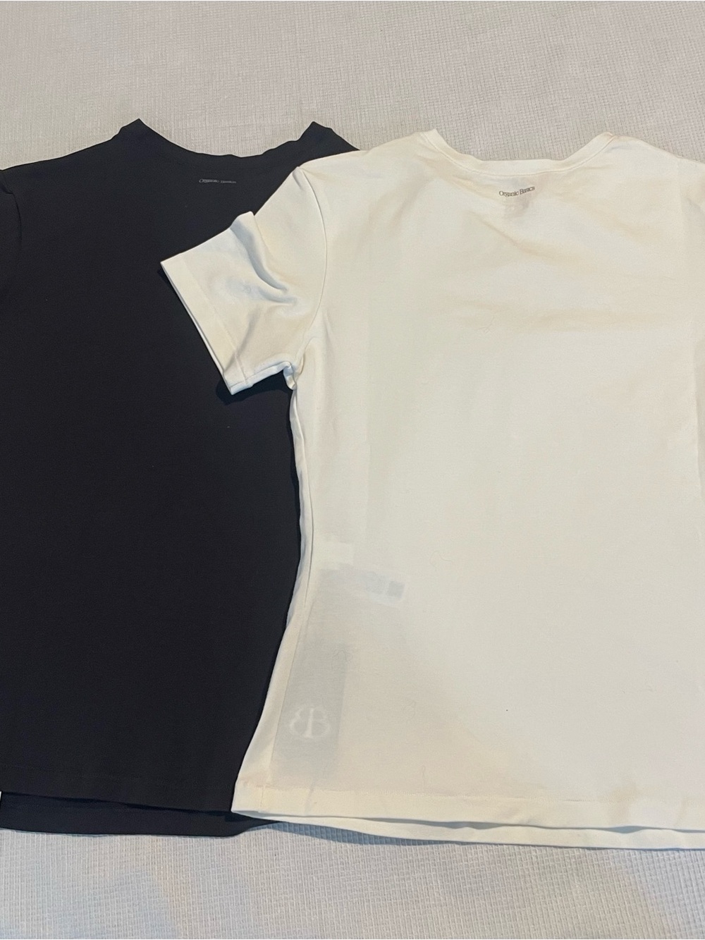 Organic Basics Flex Tee 2-Pack Black & Off White Organic Cotton Stretch T-Shirts - Picture 2 of 8
